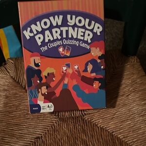 Know Your Partner Couples Quizzing Game - Vibrant Colors